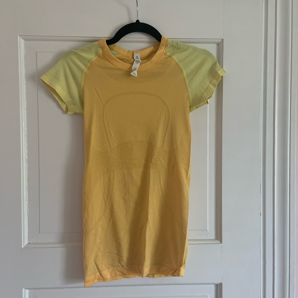 Lululemon x soulcycle exercise tee